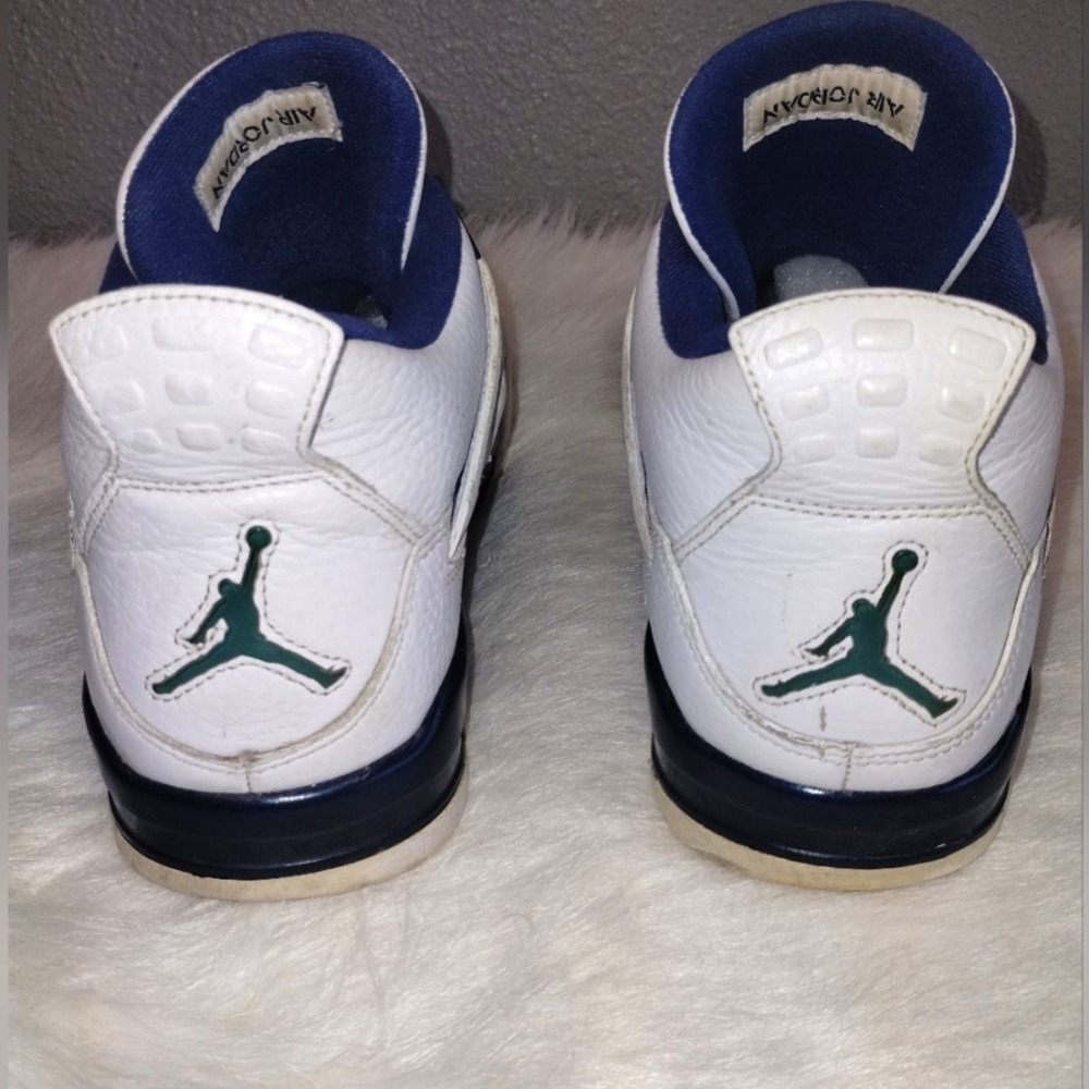 Jordan 4 Retro LS "Legend Blue"  color Blue/White size 13 - Picture 12 of 12